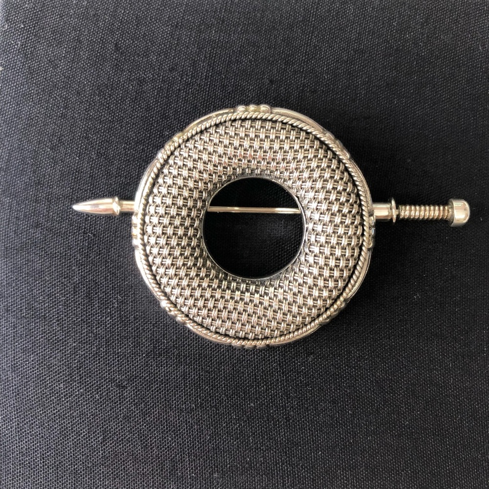 Vintage John Hardy Circle Pin
